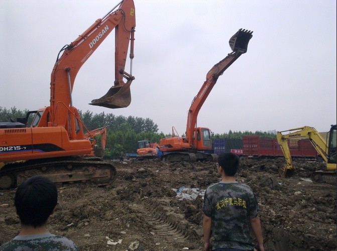 成都郫县挖掘机培训学校